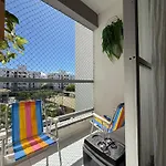 Ajuflat- Seu Lar Perto Da Praia E Da Orla De Atalaia Com Ar Condicionado E Piscina