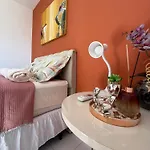 Ajuflat- Seu Lar Perto Da Praia E Da Orla De Atalaia Com Ar Condicionado E Piscina