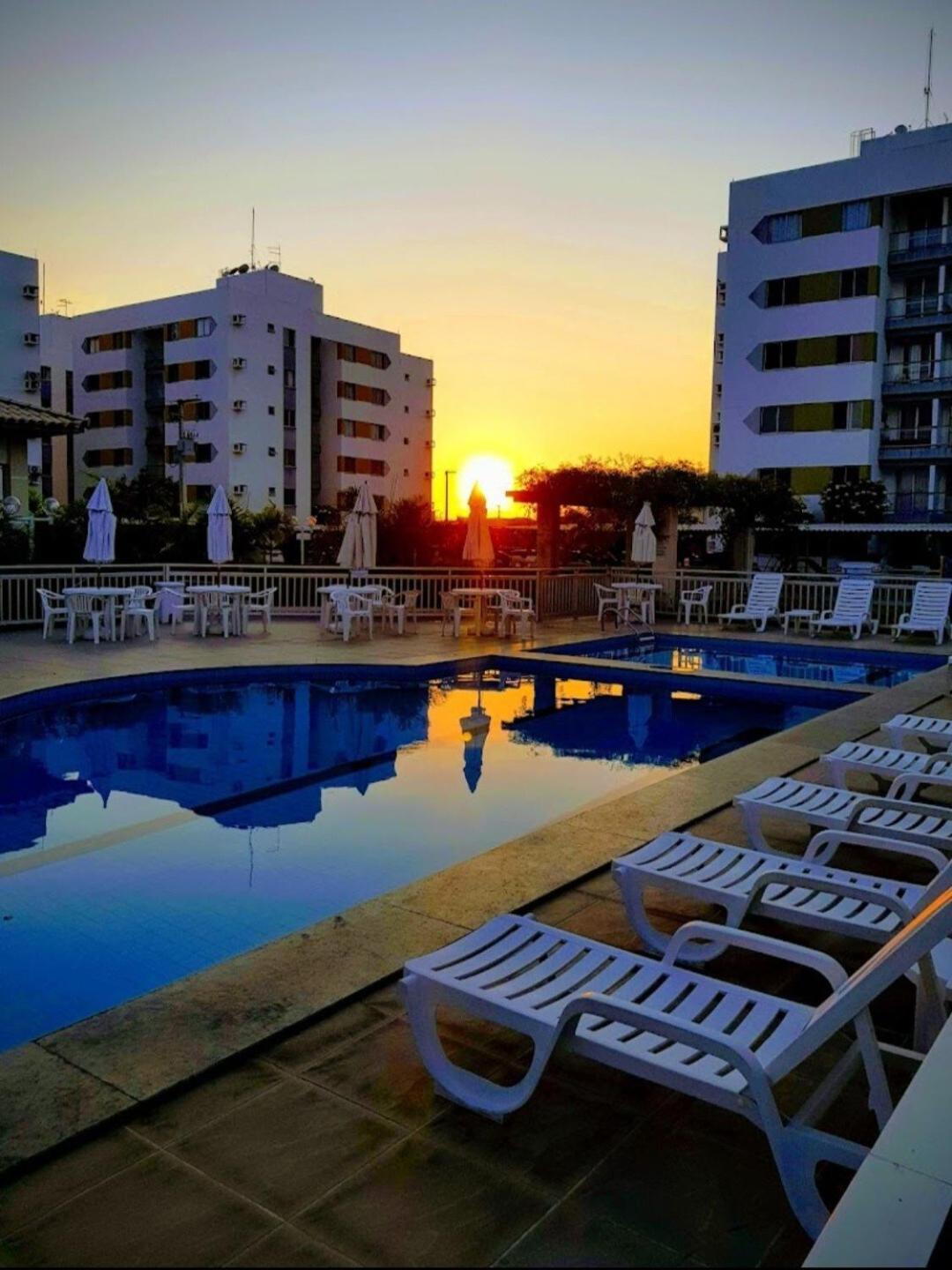 Ajuflat- Seu Lar Perto Da E Da Orla De Atalaia Com Ar Condicionado E Piscina *